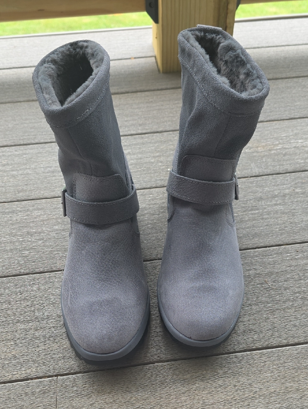 Sperry Gray Suede Fleece-Lined Mid-Calf Boots Like New Size 9.5